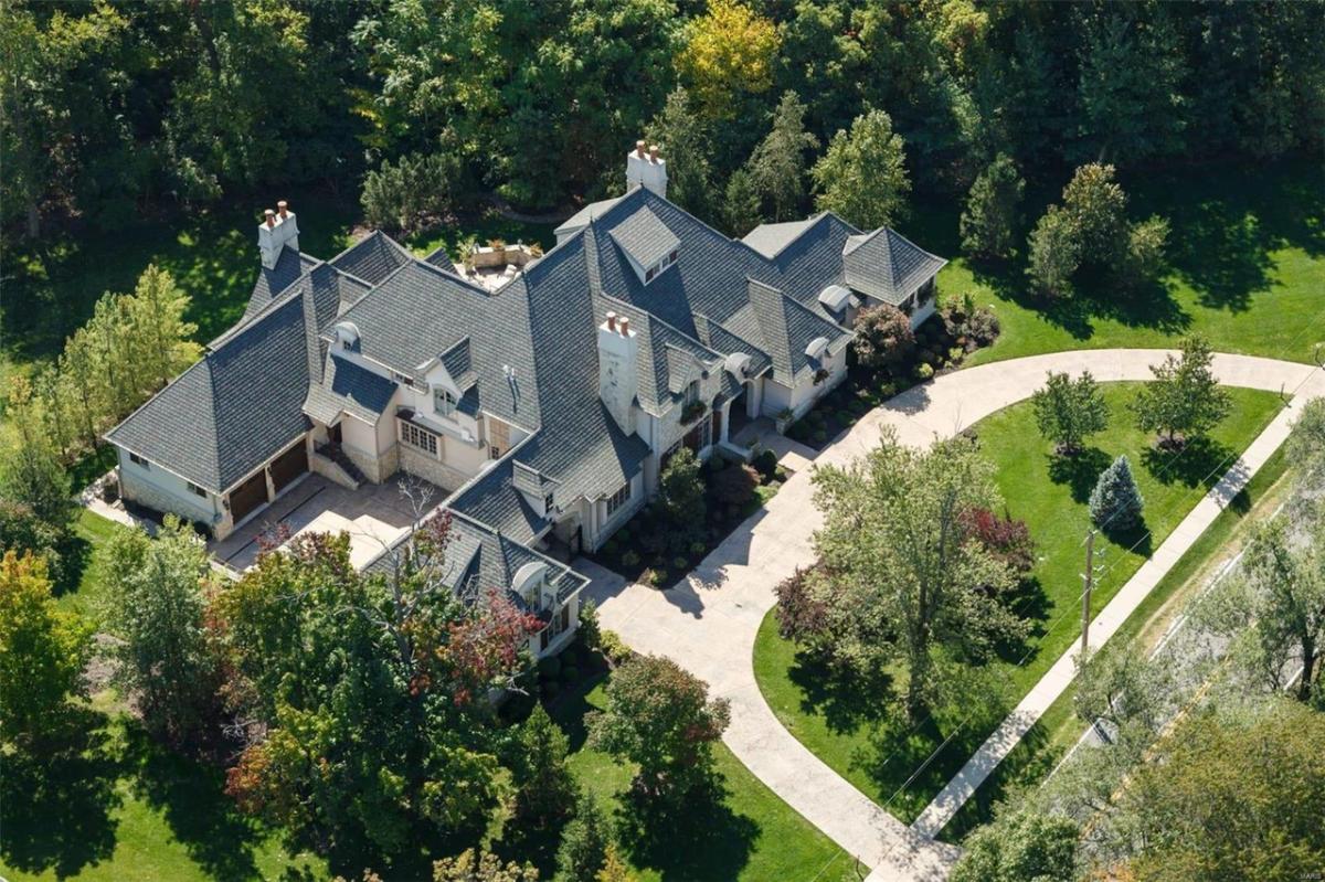Aerial view of the mansion.