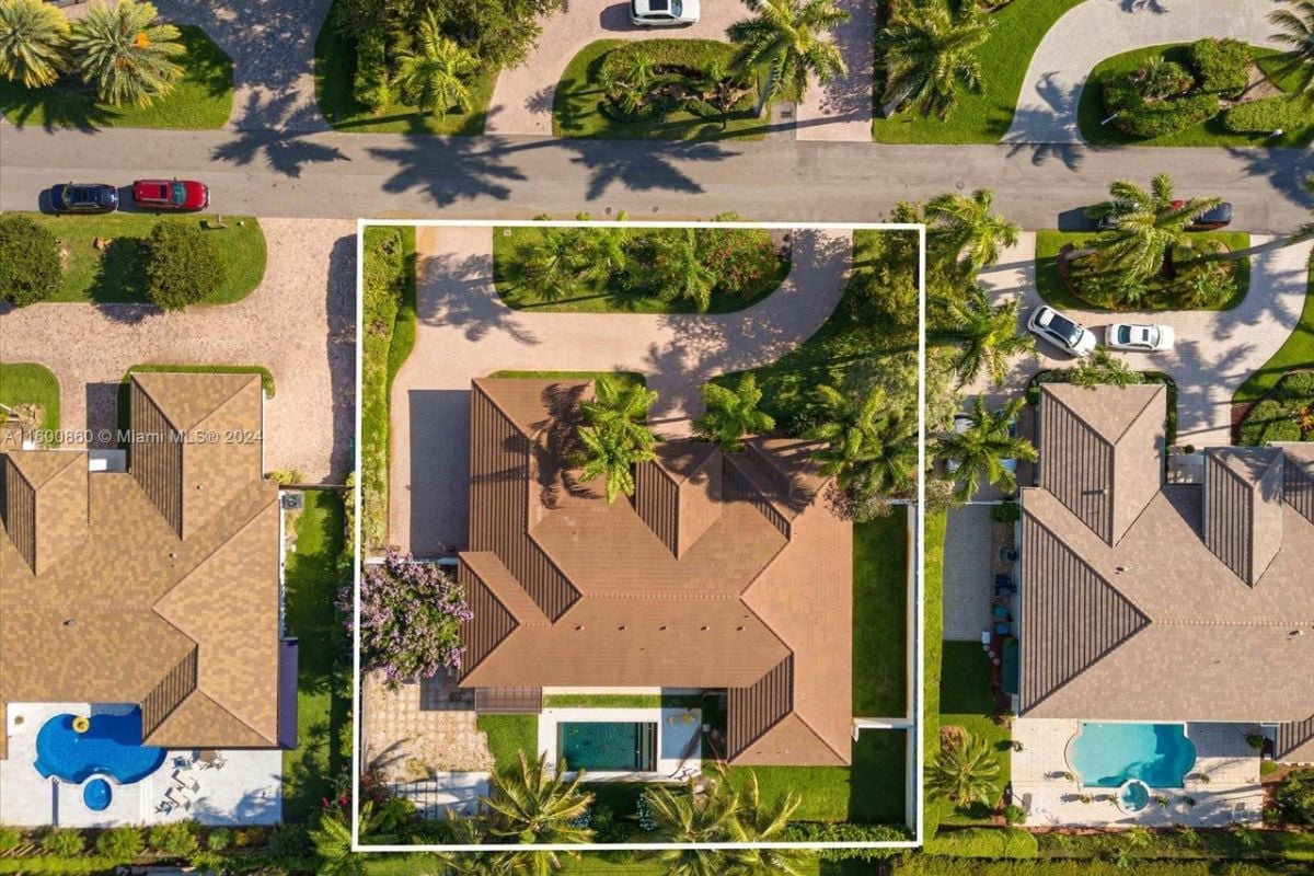 The aerial view of the property.