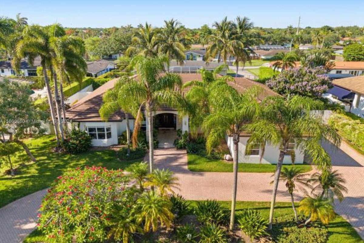 The aerial view of the property.
