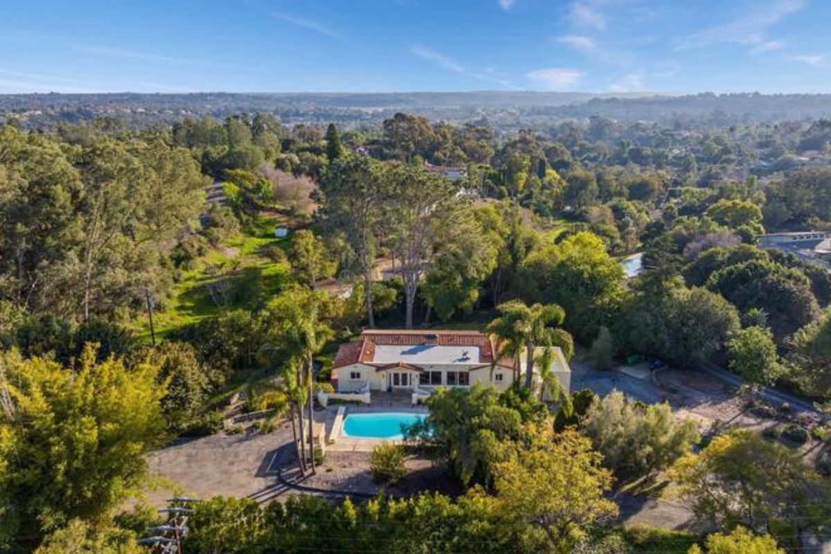 The aerial view of the property.