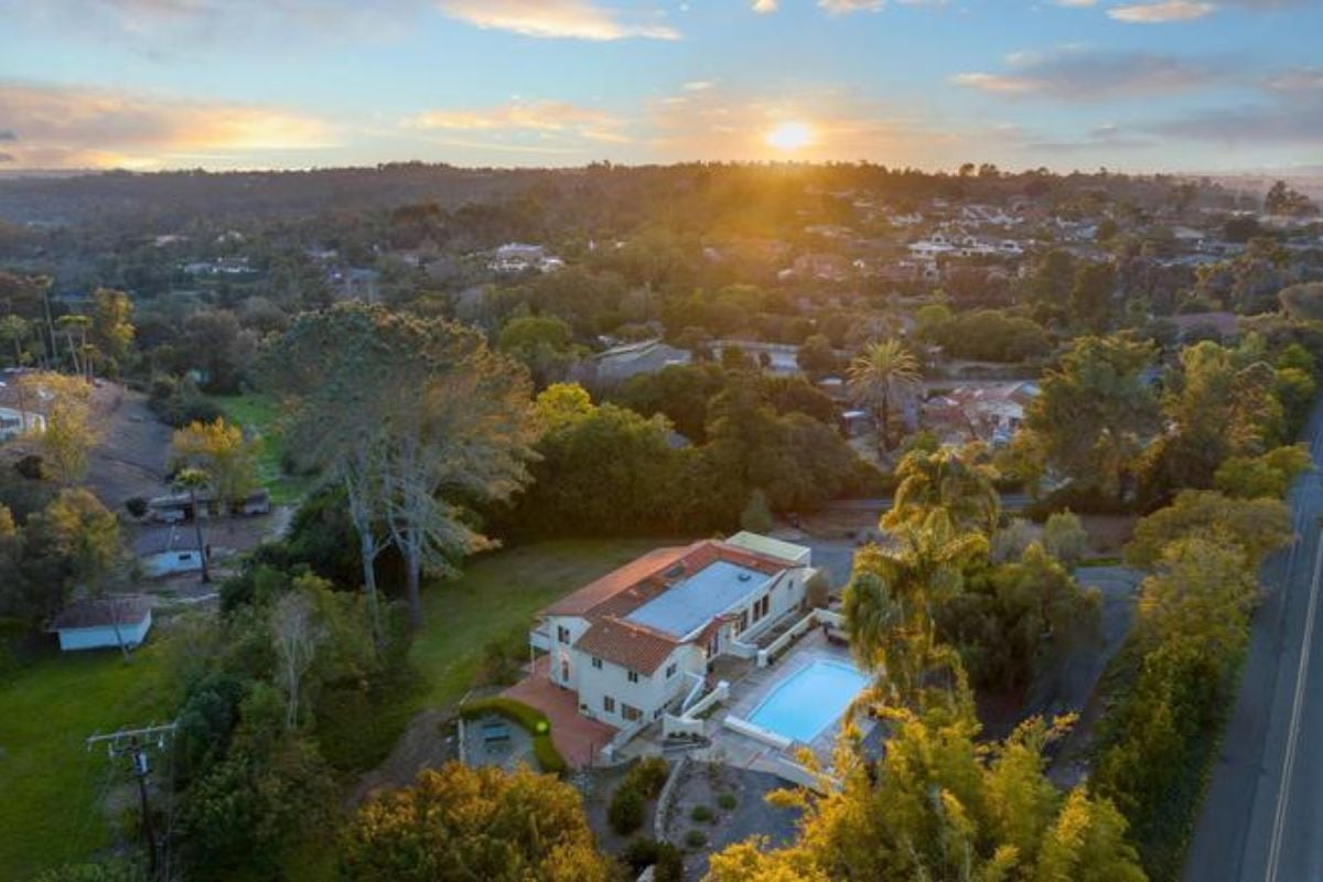 The aerial view of the property.