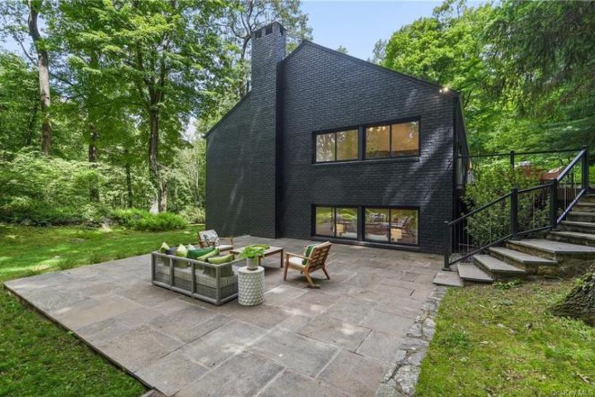 The rear view of the property.