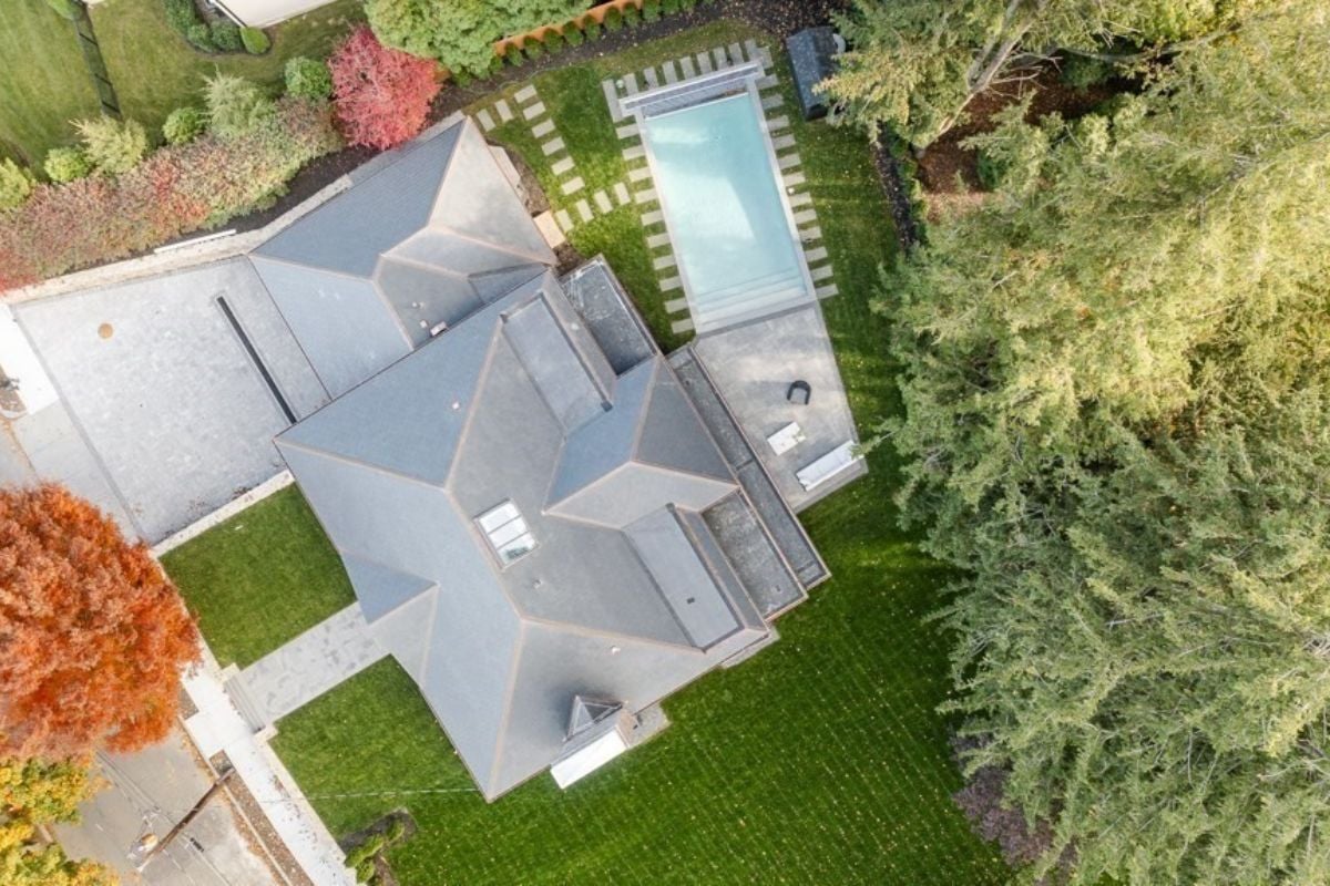 The aerial view of the property.