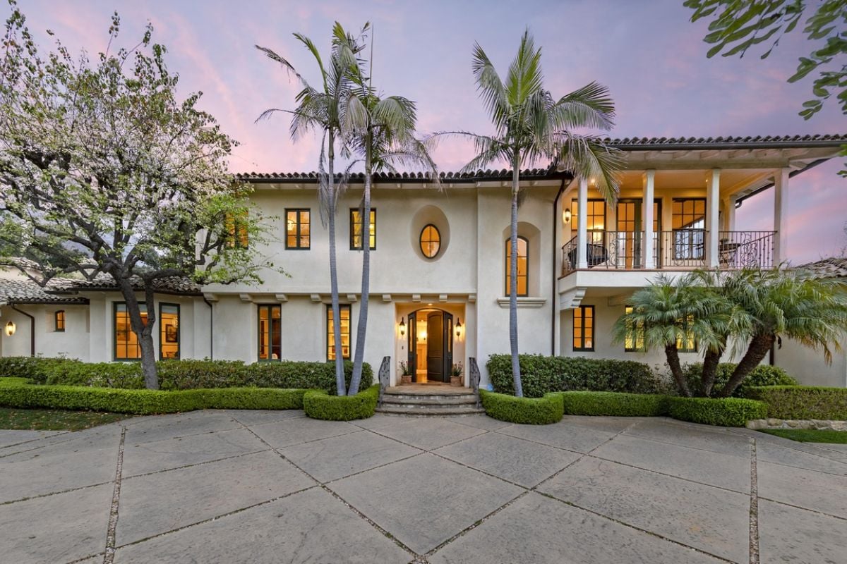 The front view of the property.