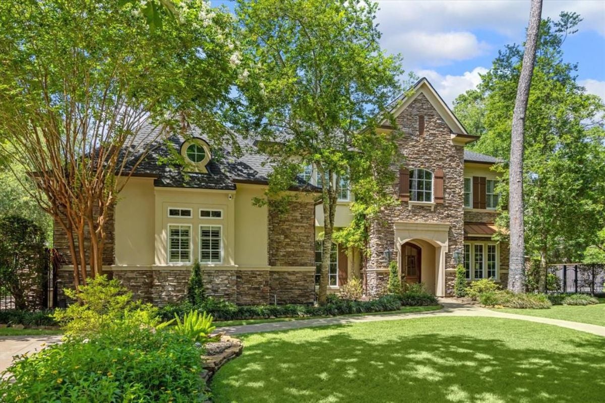 The front exterior of the property.