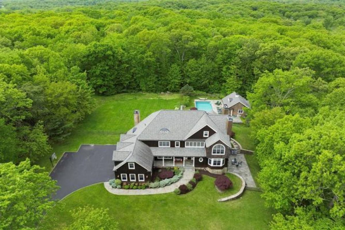 The aerial view of the property.