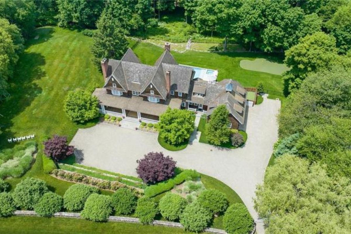 The aerial view of the property.
