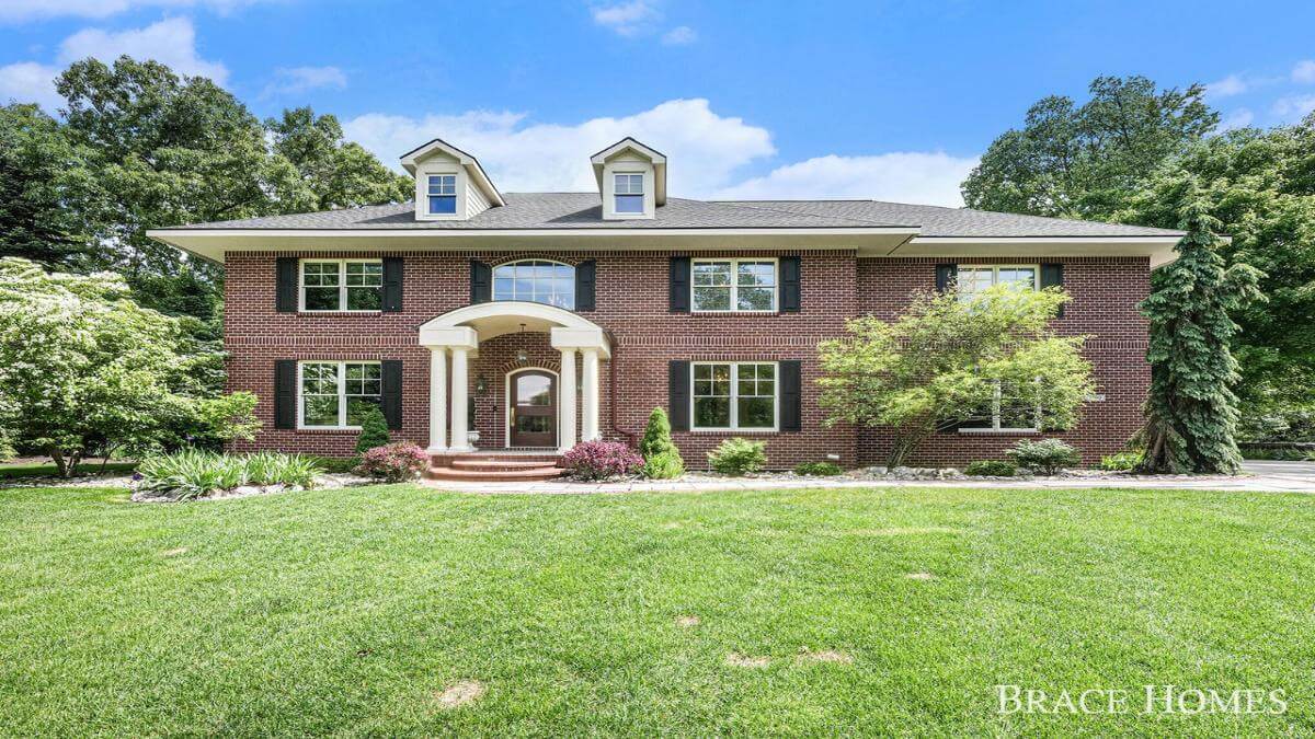 Two-Story Traditional Style 5-Bedroom Brick Home (4,988 Sq. Ft. Floor Plan)