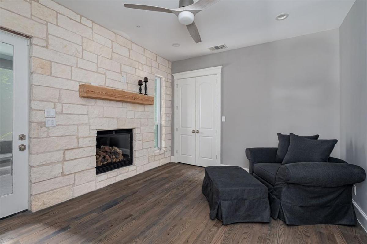 Sitting area with a fireplace.