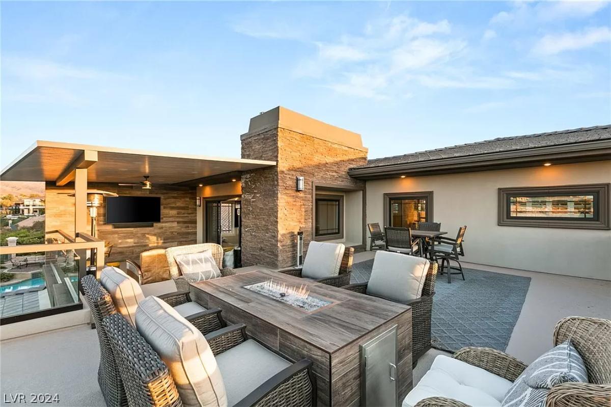 Fire pit