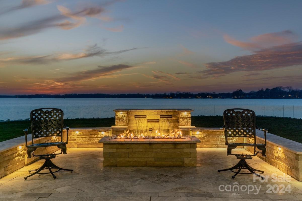 Fire pit