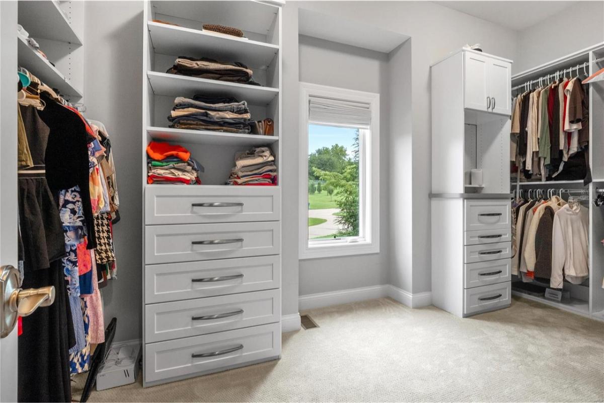 Walk-in closet