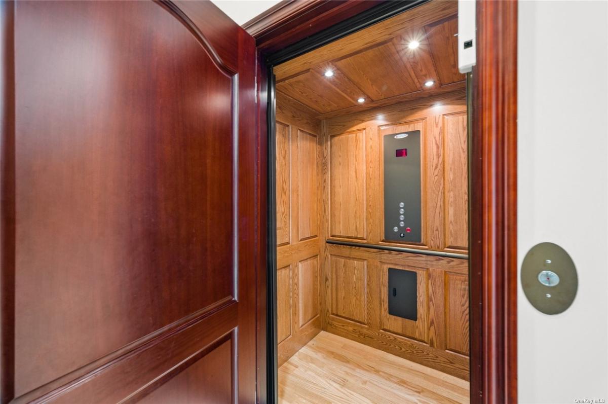 Elevator
