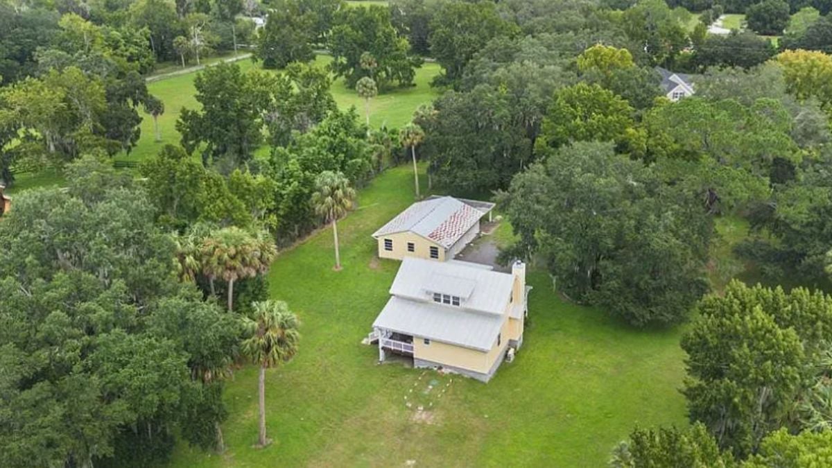The aerial view of the property.