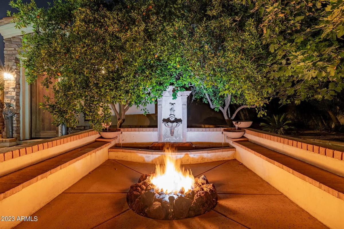 Fire pit