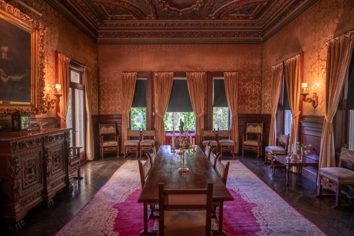 Dining room with antique furnishings.