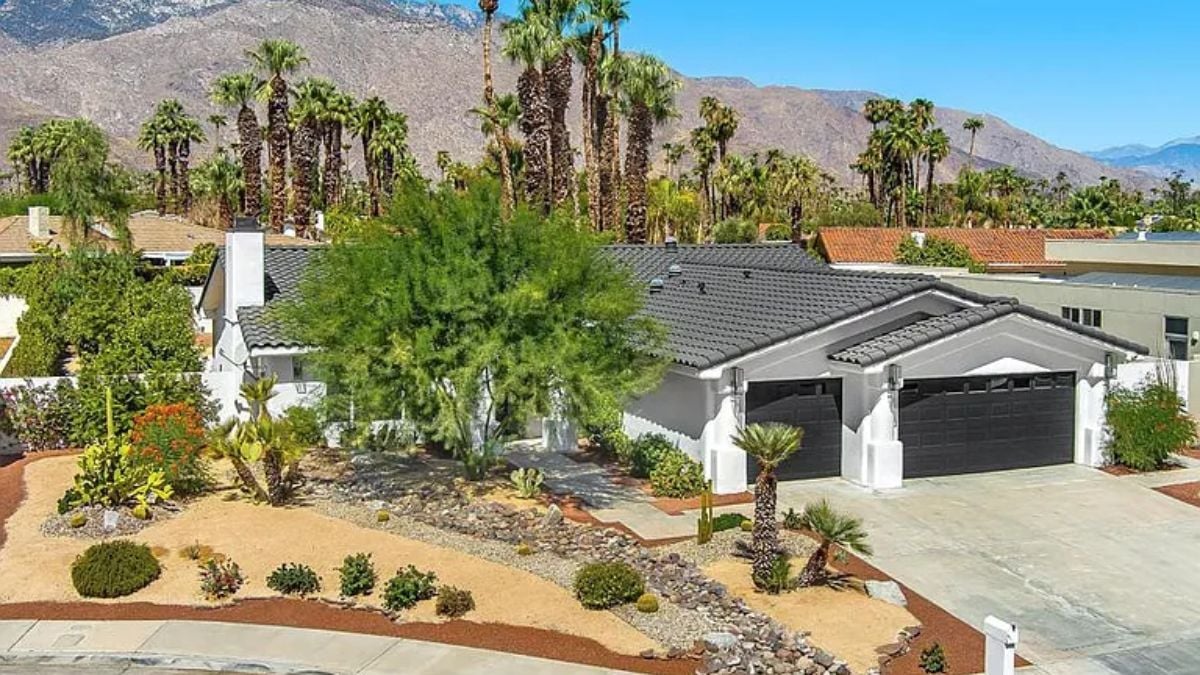 4-Bedroom Contemporary Style Single Family Home 