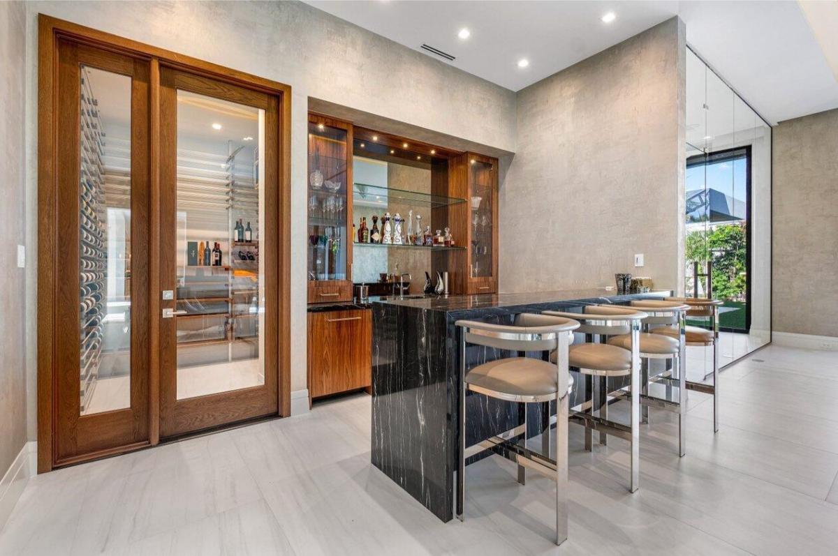 Bar next to the wine cellar.