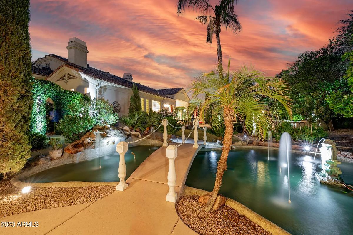 Pond with fountains.