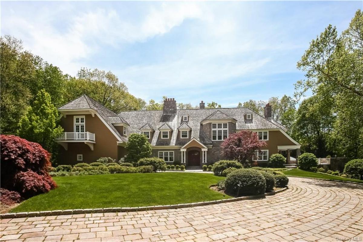 6-Bedroom Shingle-Style Two-Story Mansion 