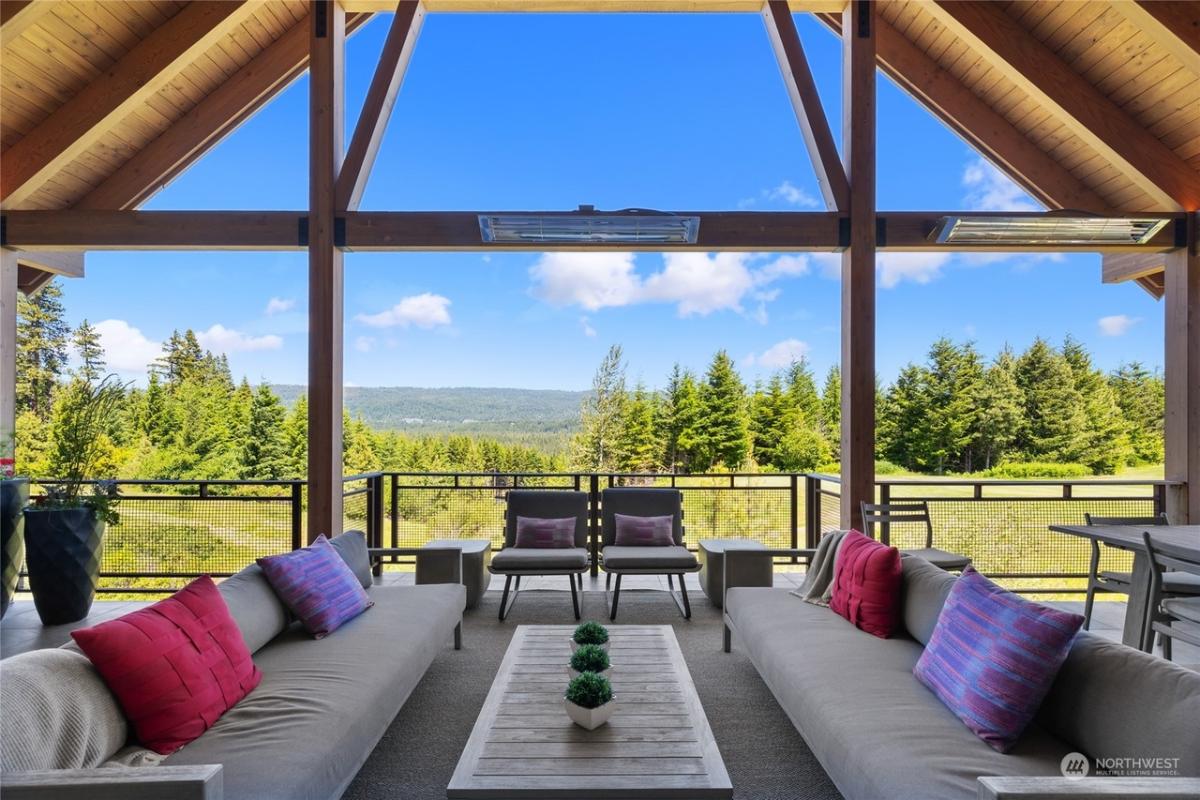 Outdoor living space
