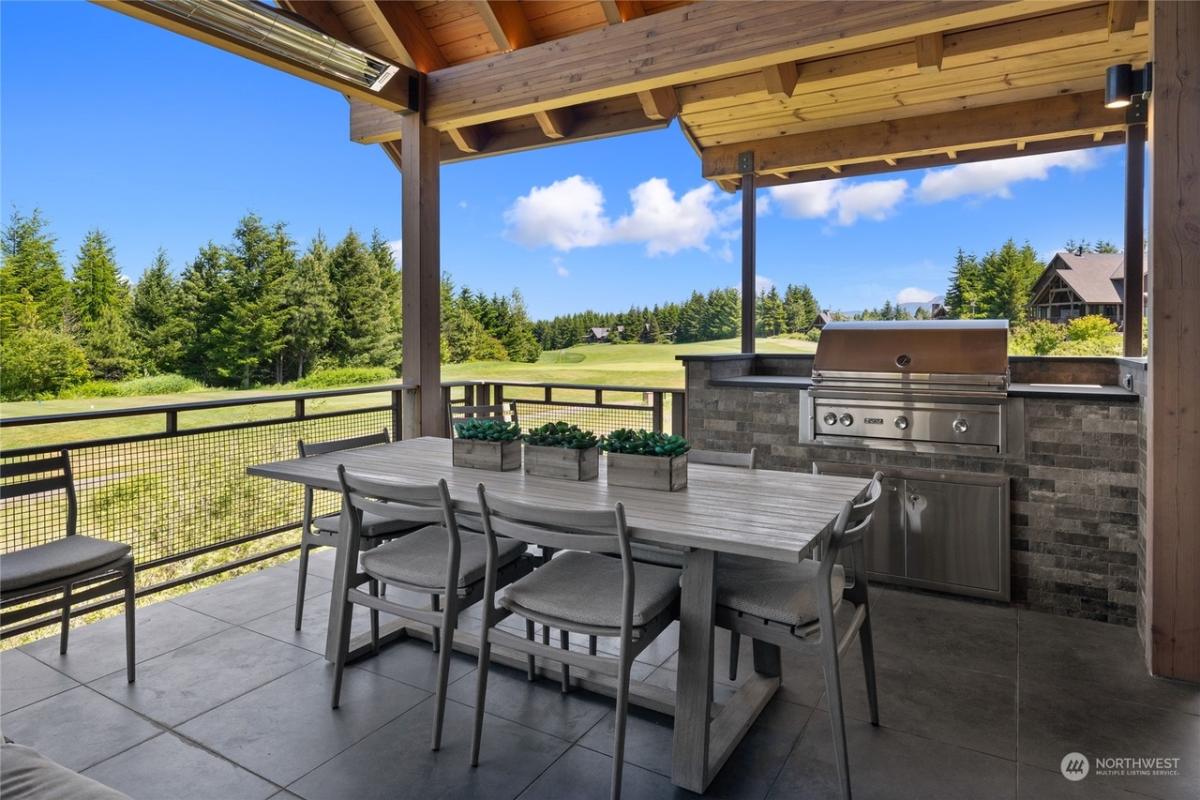Outdoor dining area