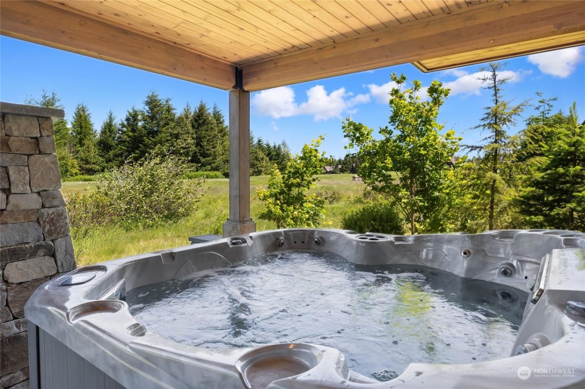 Hot tub