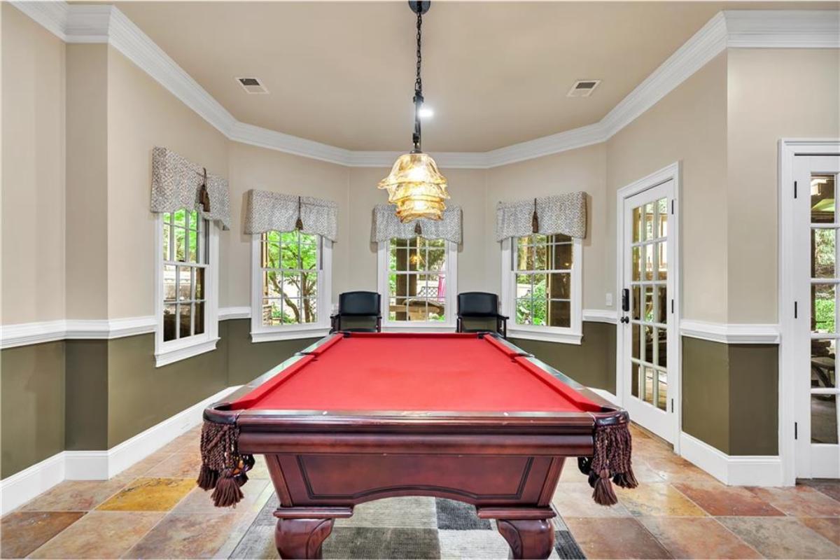 Billiard table in the recreation room