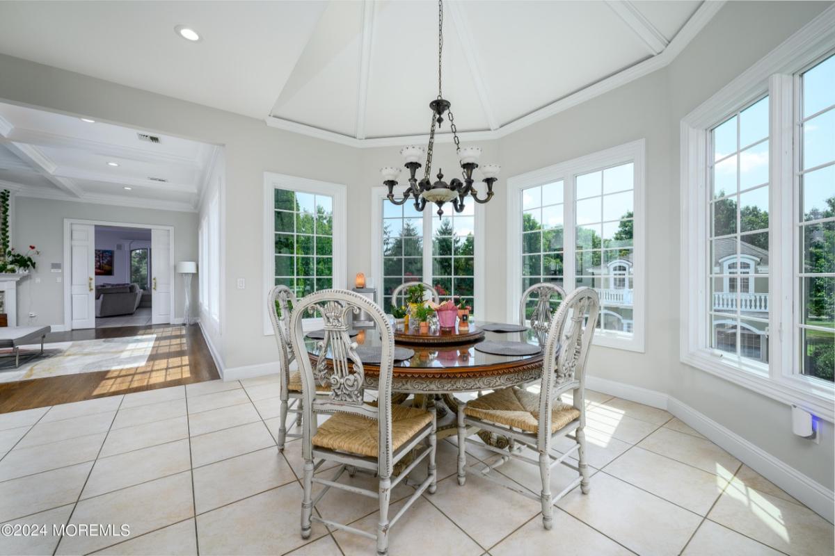 Breakfast nook