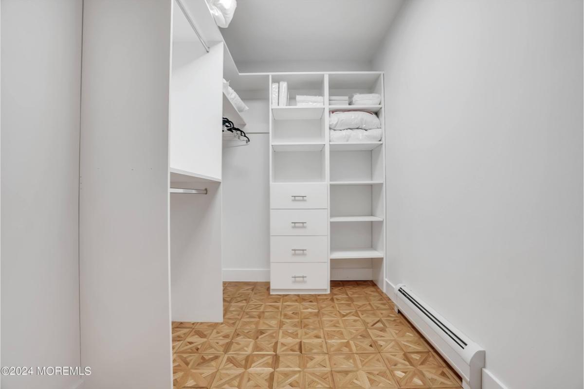 Walk-in closet