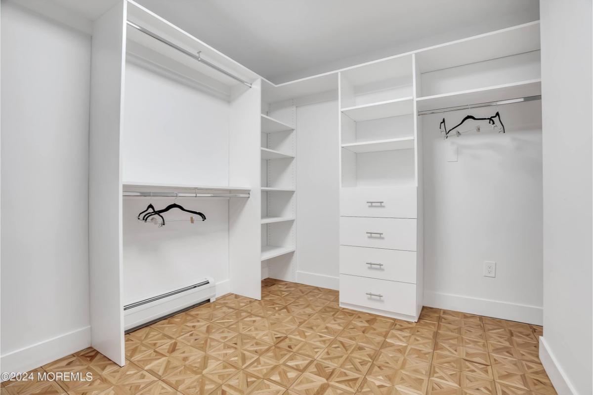 Walk-in closet