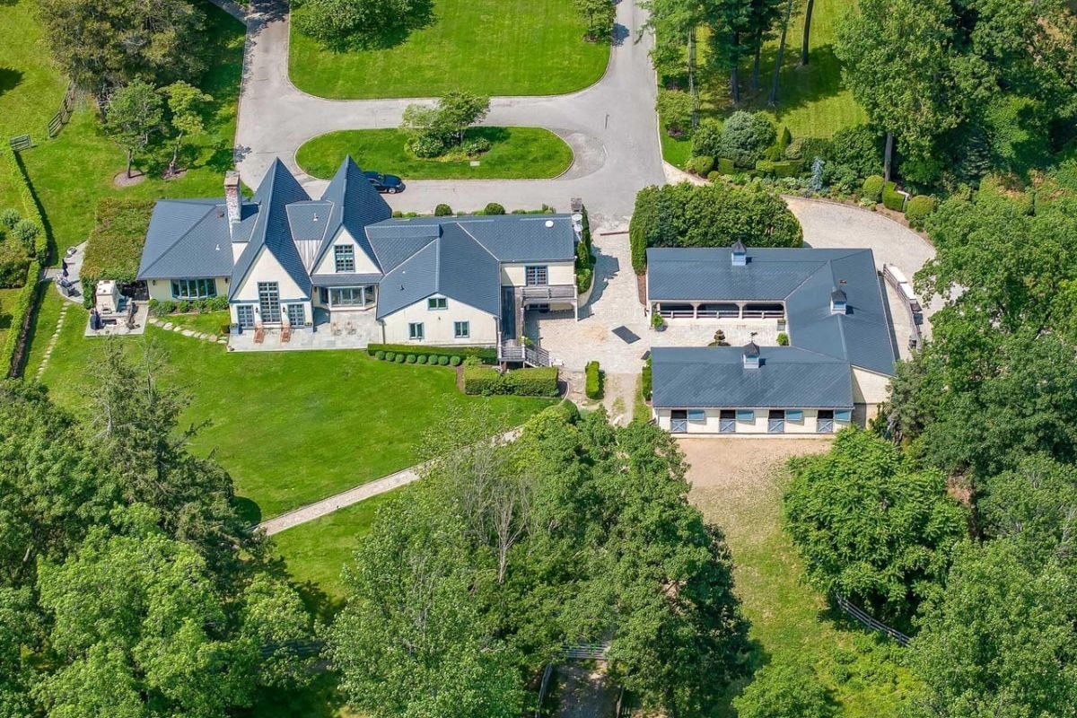 The aerial view of the property.