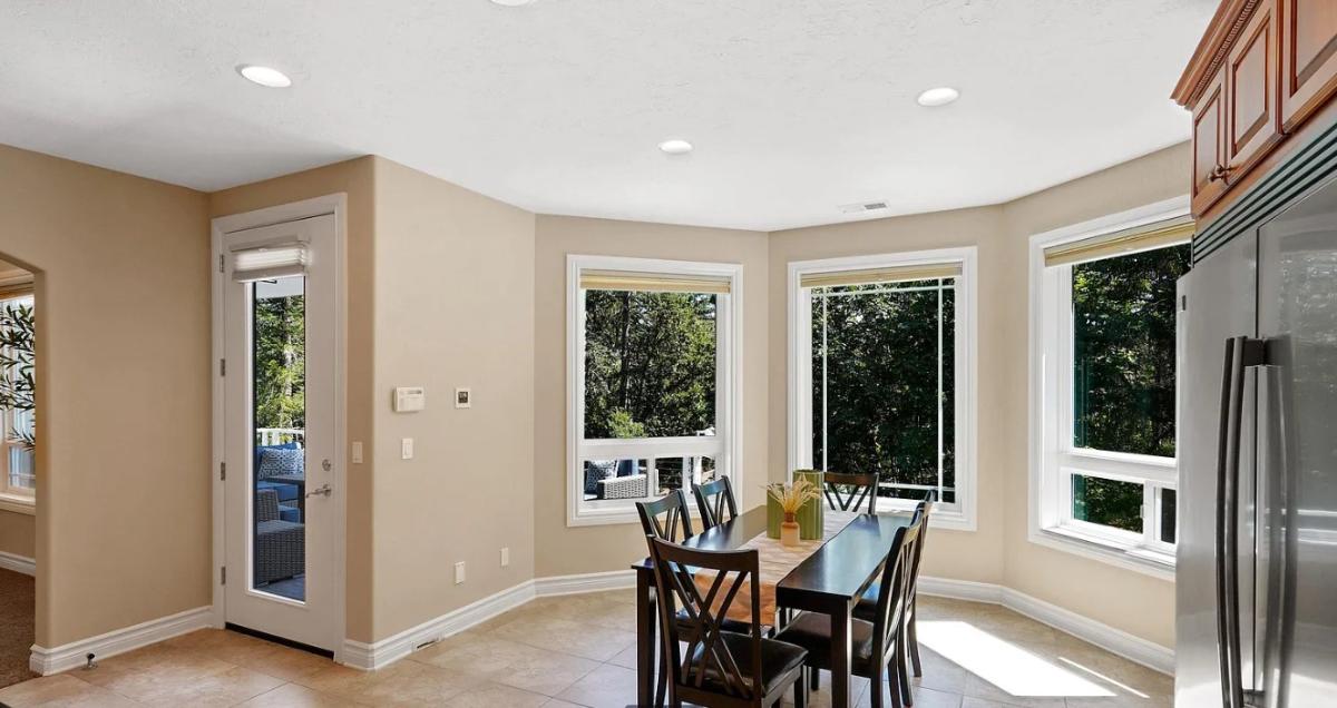 Breakfast nook