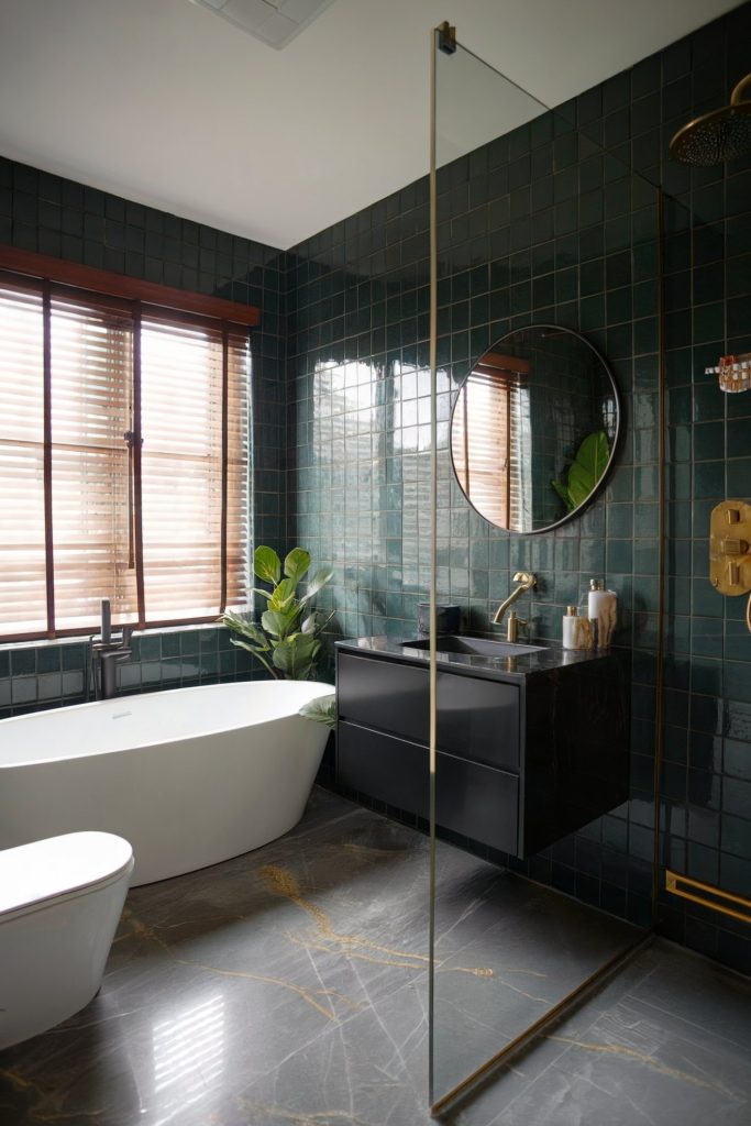 22 Dark Moody Bathroom Ideas