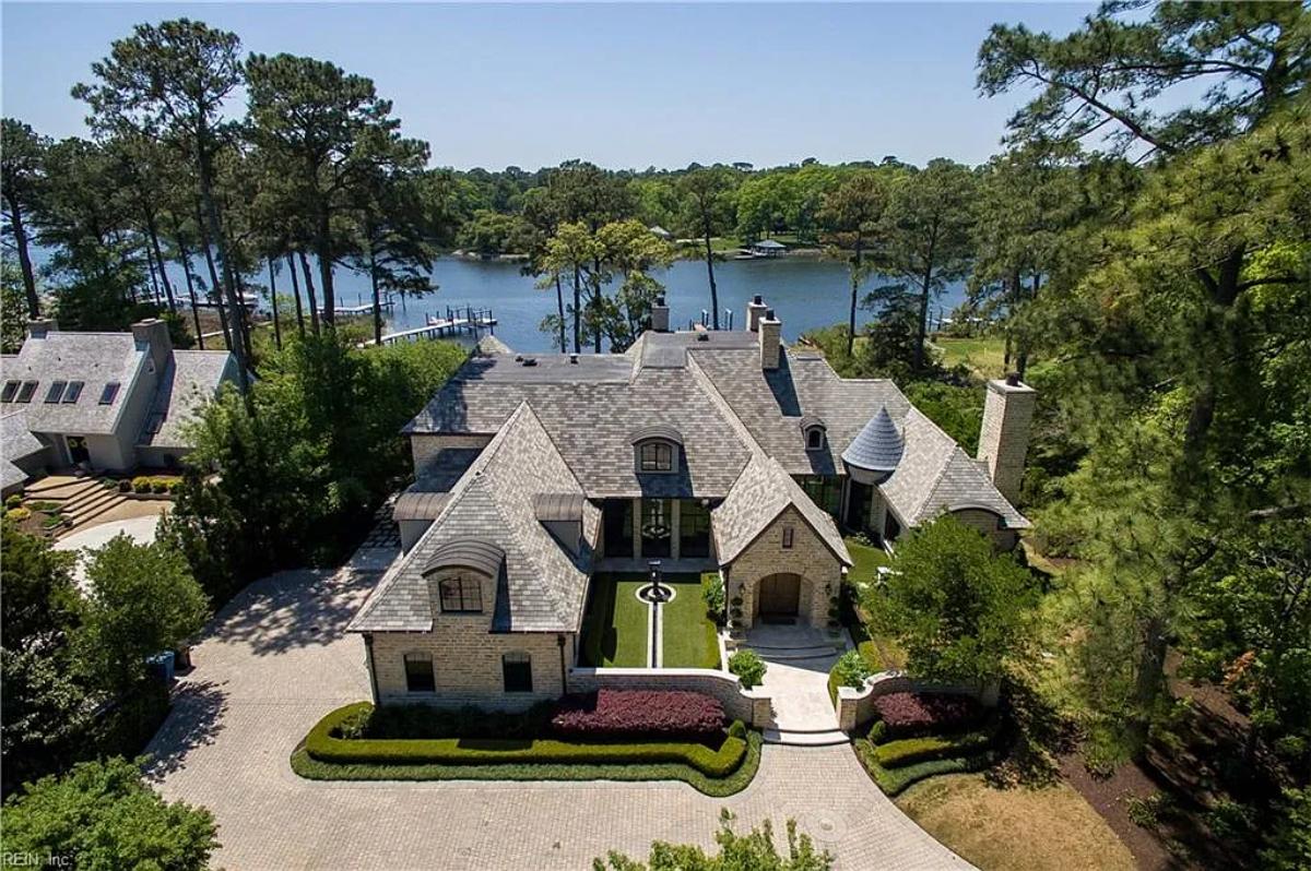 7,000 Sq. Ft. Mansion in Virginia Beach, VA ($8,950,000)