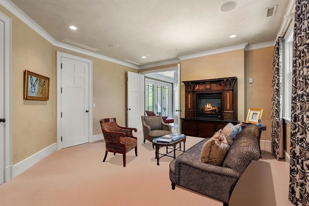 Sitting area with a fireplace.