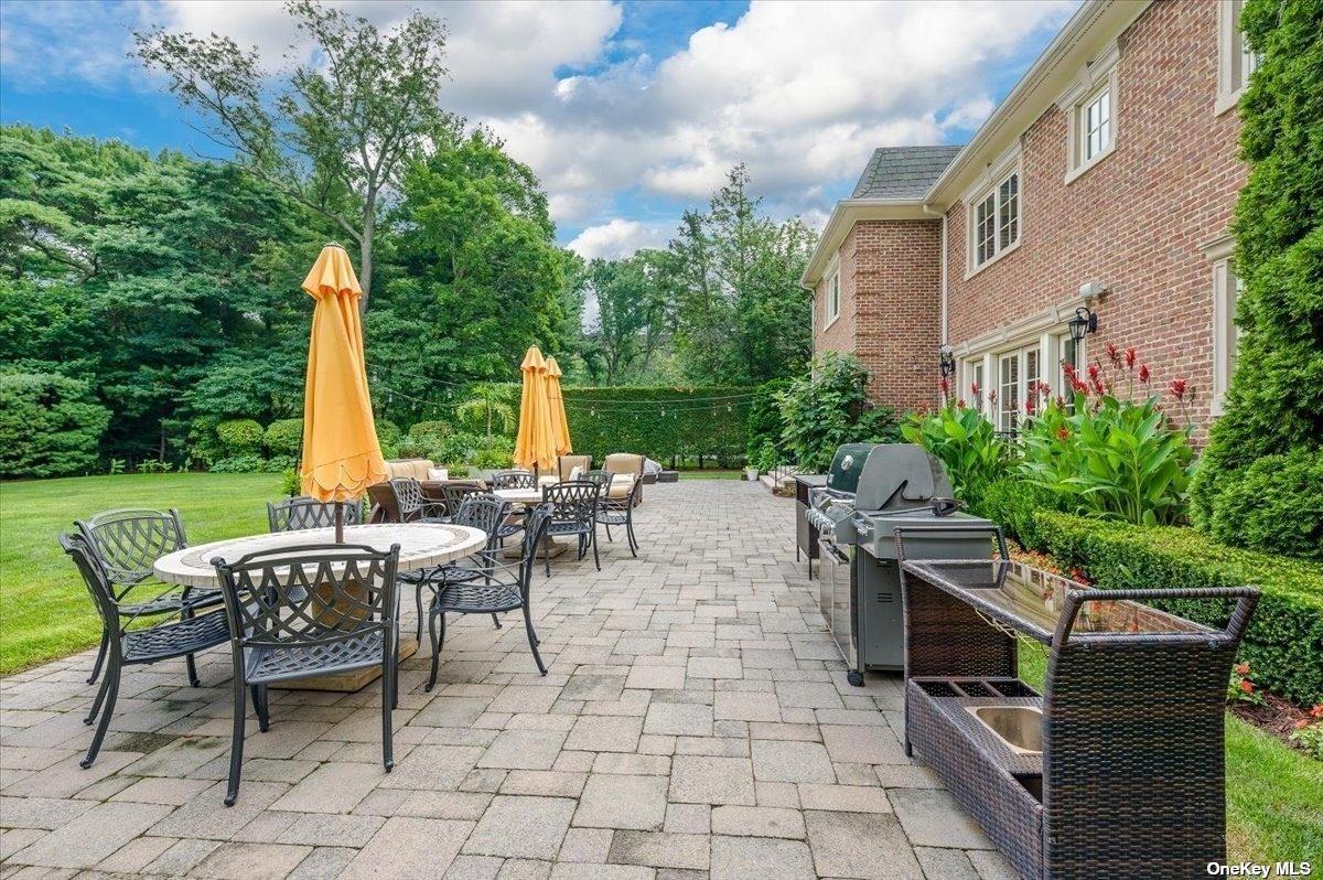 Outdoor dining area