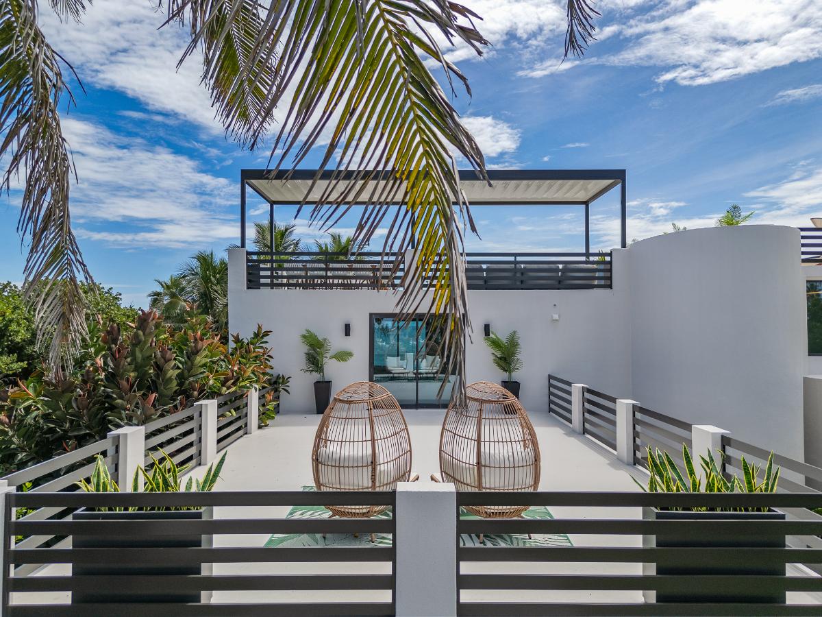 Roof deck
