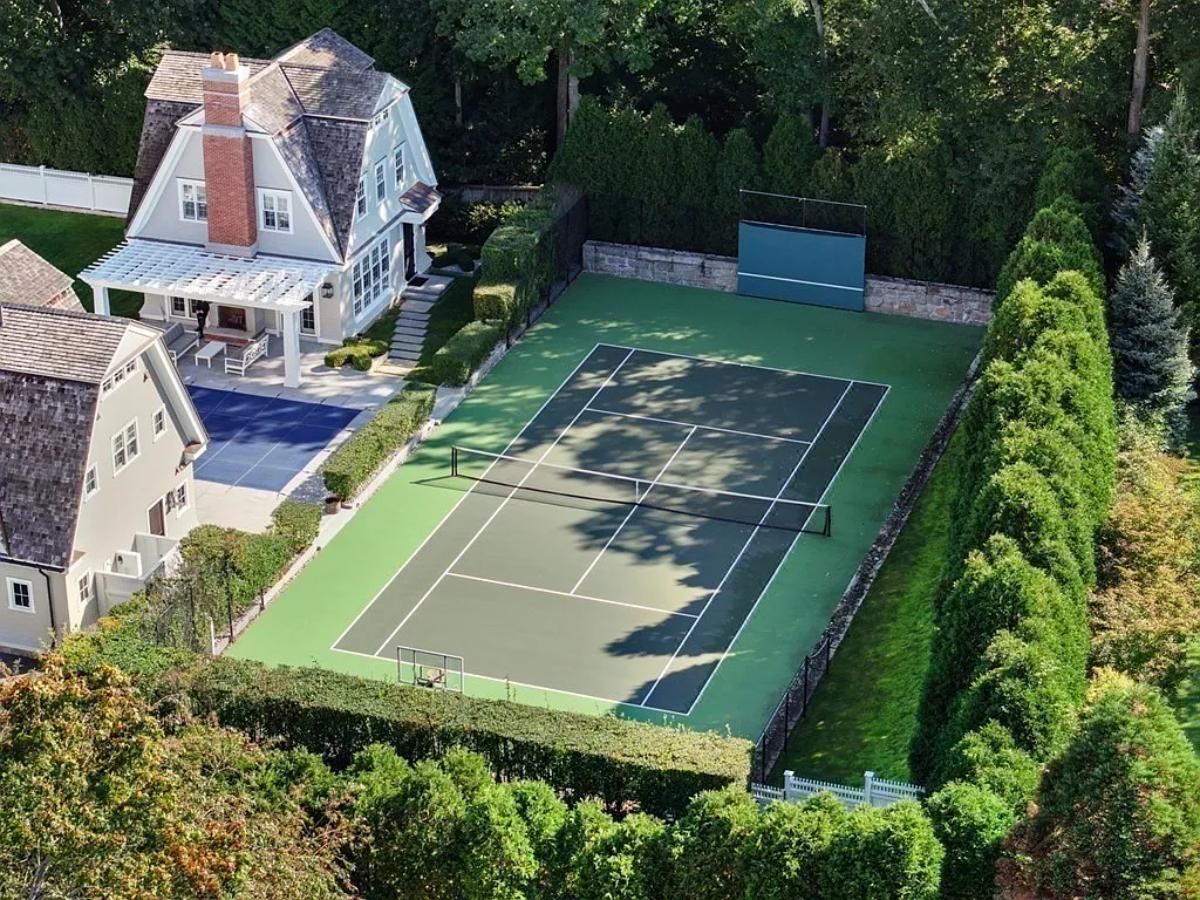 Tennis court