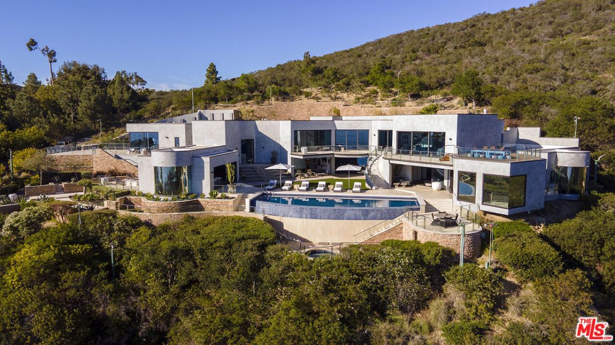 Aerial rear view of the mansion.