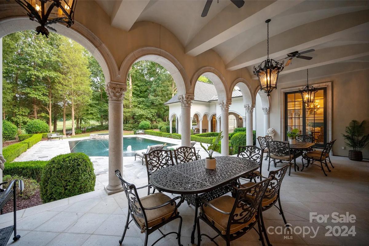 Outdoor dining area