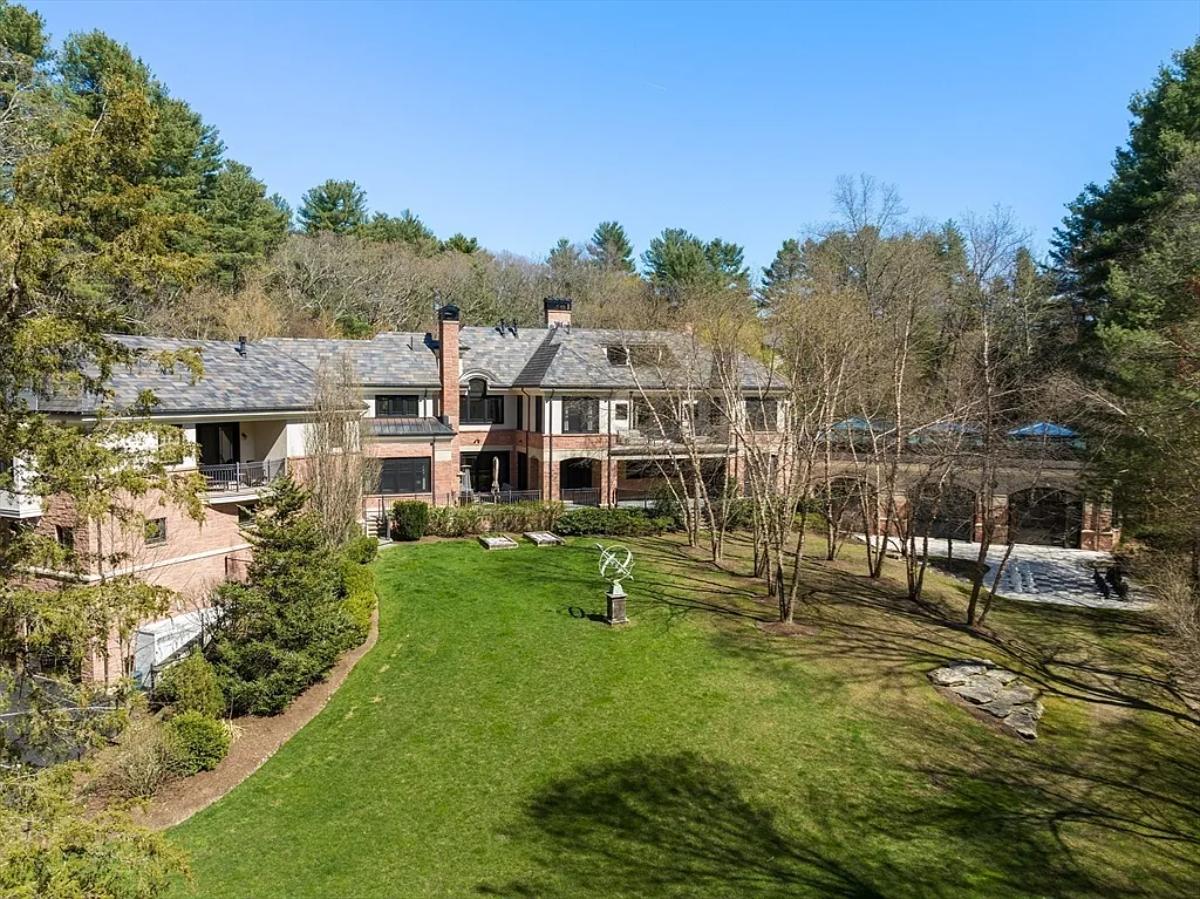 Aerial rear view of the mansion.