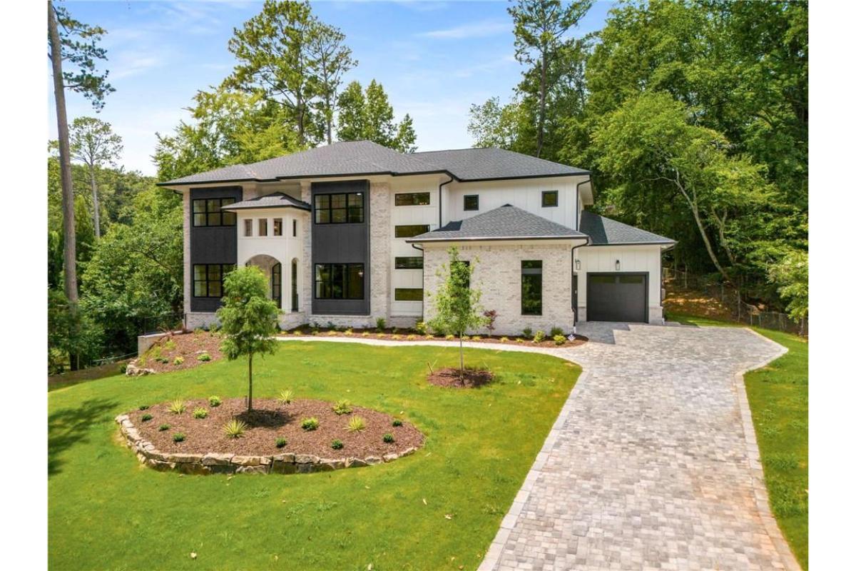 6-Bedroom Luxury New Construction with Terrace Level