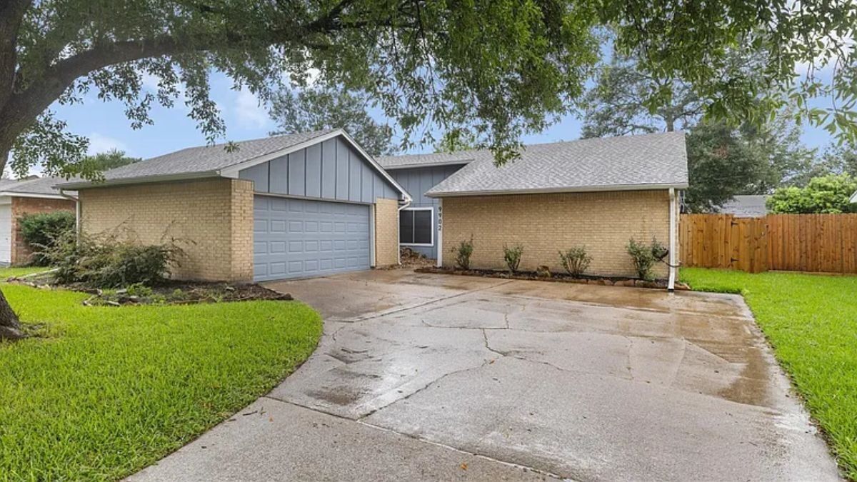 3-Bedroom Traditional Style Single Family Home