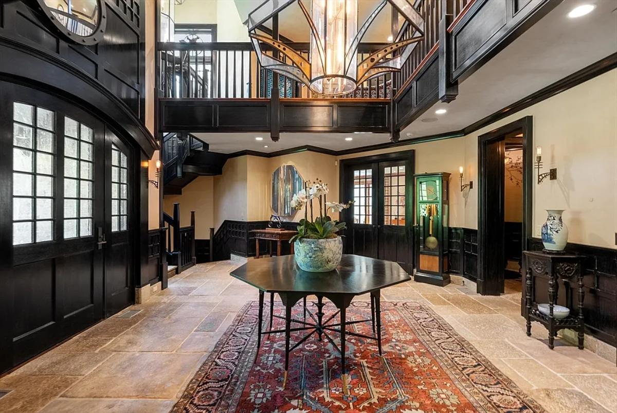 Foyer with high ceilings.