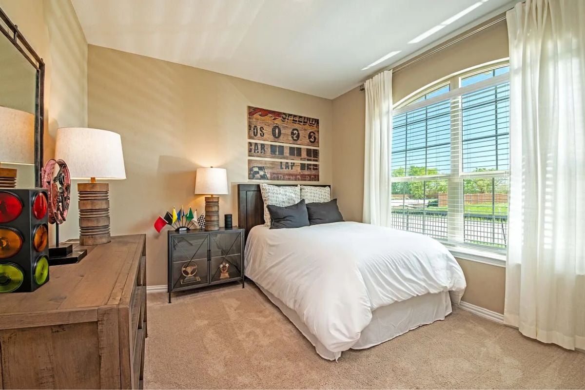 Bedroom