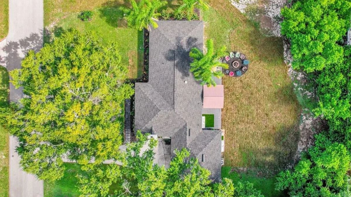 The aerial view of the property.