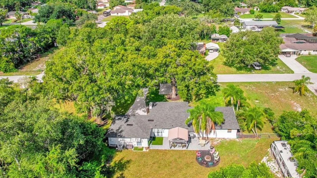 The aerial view of the property.
