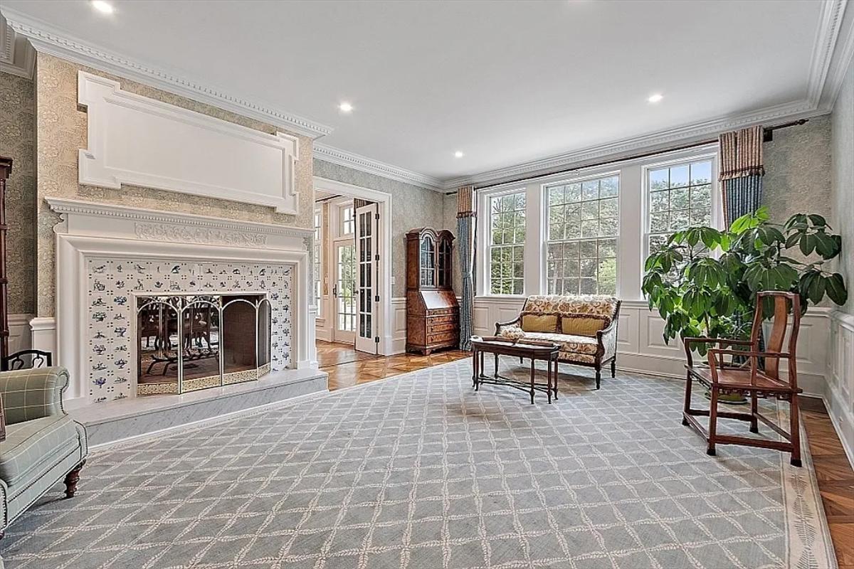 Living room with a fireplace.