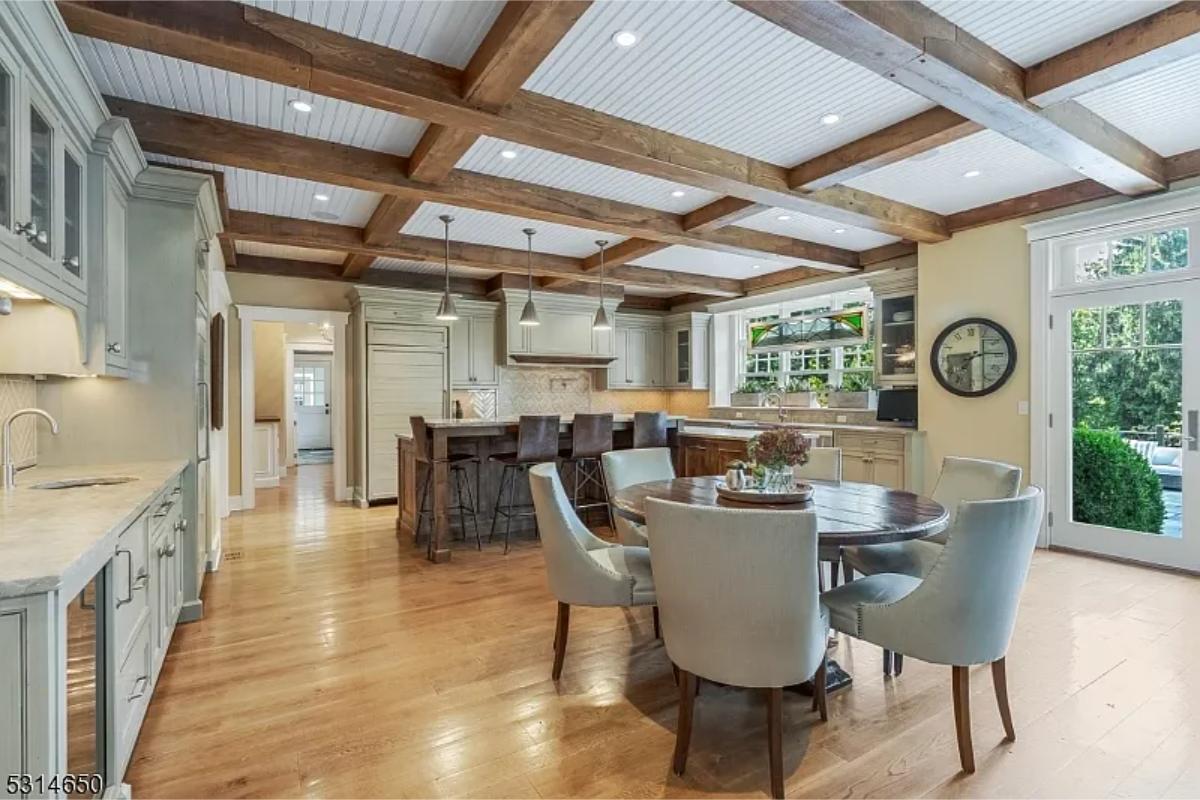 Breakfast nook adjacent to the kitchen.